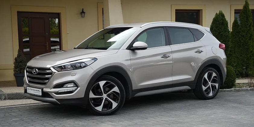 Hyundai Tucson cena 77900 przebieg: 139000, rok produkcji 2017 z Świnoujście małe 742